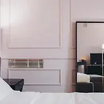 Casa de hóspedes Gregorini Bingham Art Luxury 4*