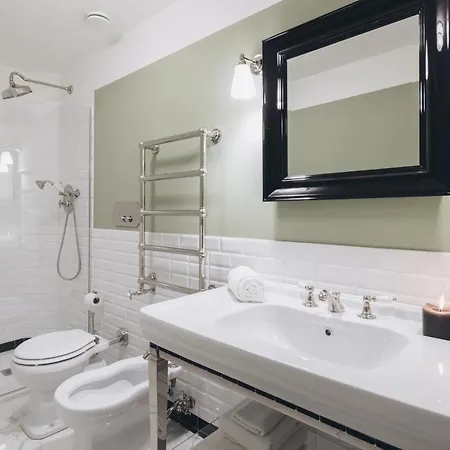 Guest house Gregorini Bingham Art Luxury 2*