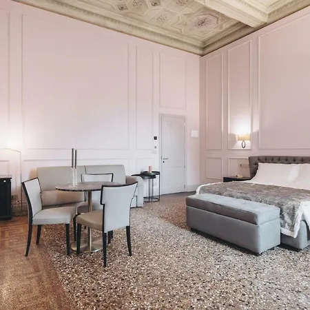 Gæstehus Gregorini Bingham Art Luxury 4*