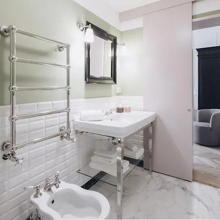 Гостевой дом Gregorini Bingham Art Luxury Болонья