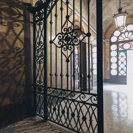 Gregorini Bingham Art Luxury Гостевой дом Болонья