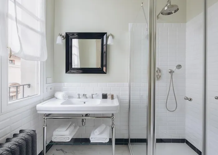 Affittacamere Gregorini Bingham Art Luxury 4*